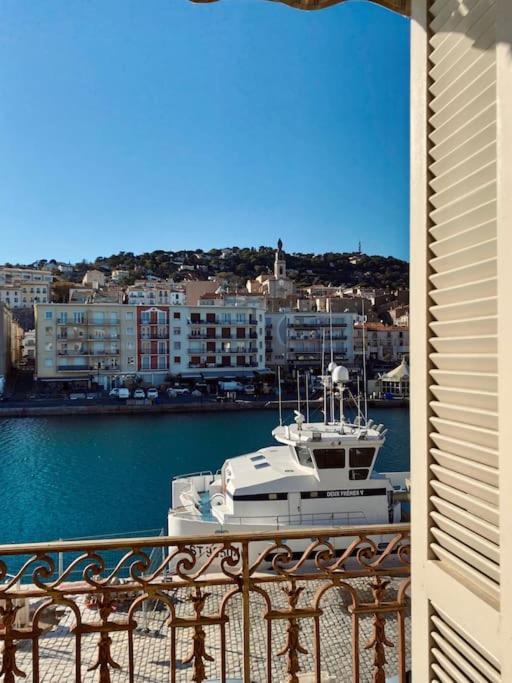"Georgio" Grand Appartement Traversant Avec Vue Canal Et Parking Sète Eksteriør billede